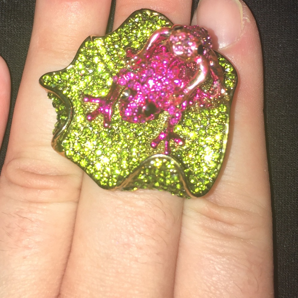 Fun Frog Ring! - Picture 2 of 5
